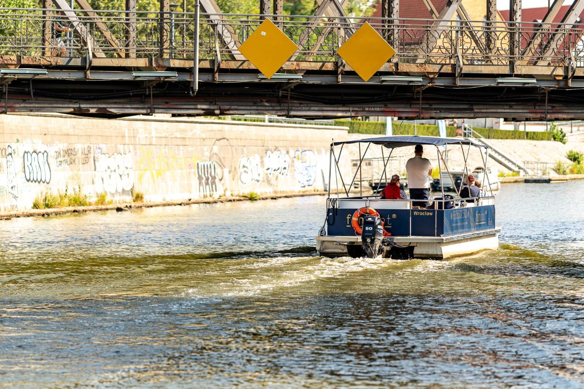 Great Polonia River Boat Apartments Wroclaw Exterior photo
